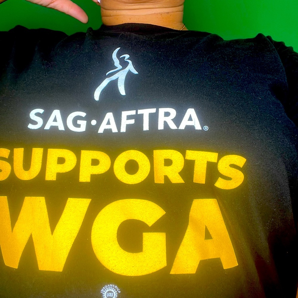 SAG-AFTRA Black Strike T-Shirt supporting The Writers Guild 💯 Cotton XL